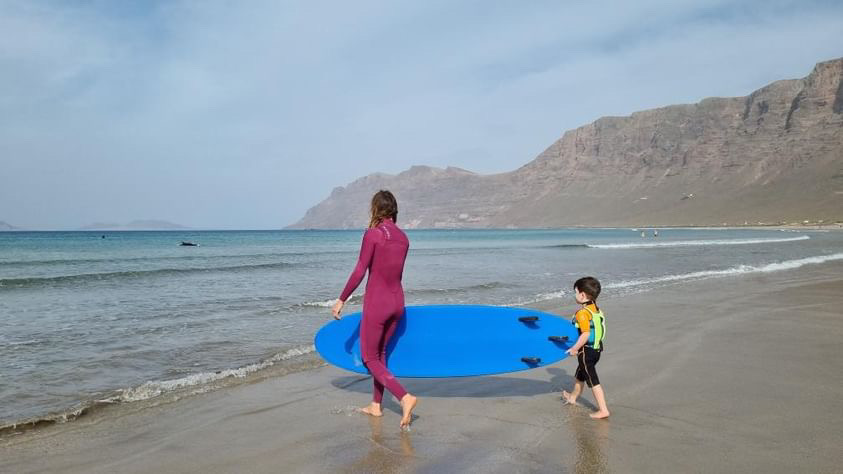Private women's surf class in Famara Lanzarote